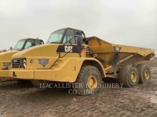2005 Caterpillar 735